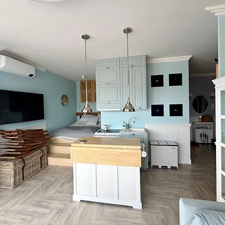 Apartment Sealight *